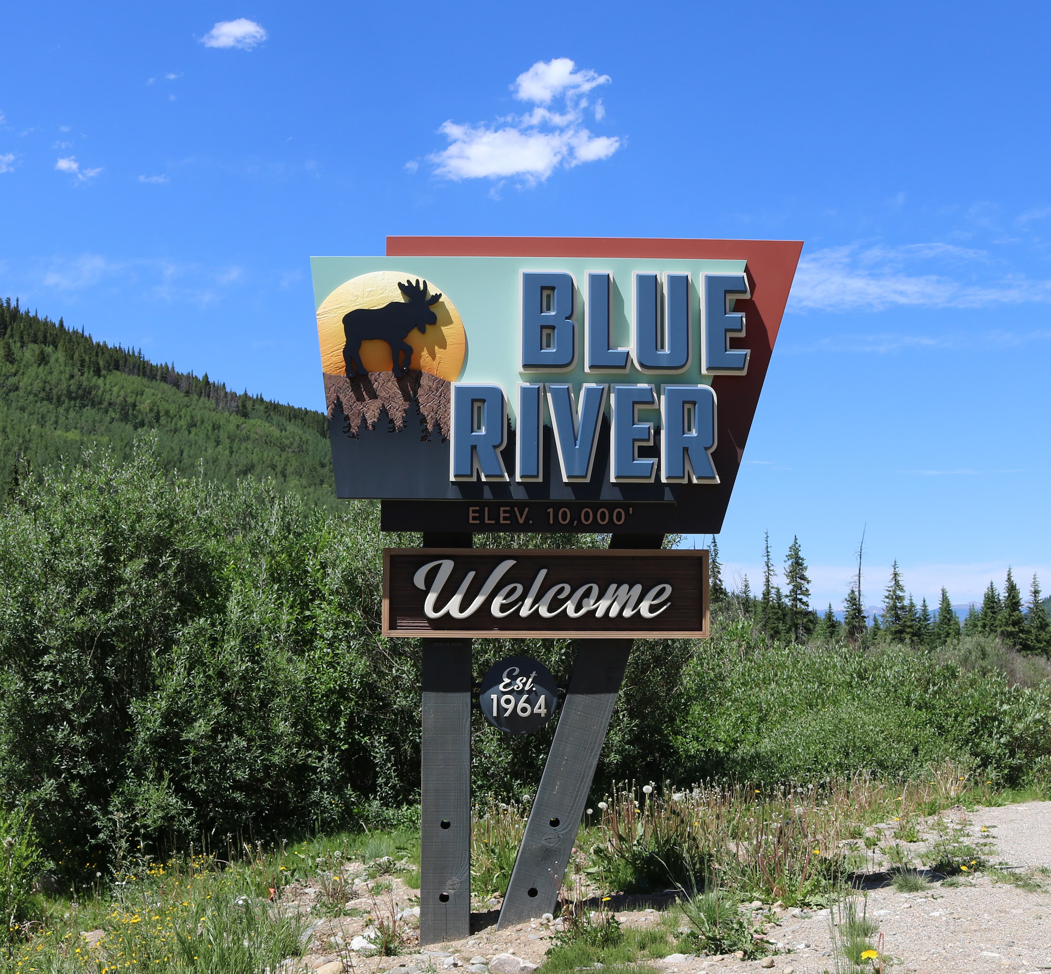 Blue River, Colorado — mountain scenery near Breckenridge